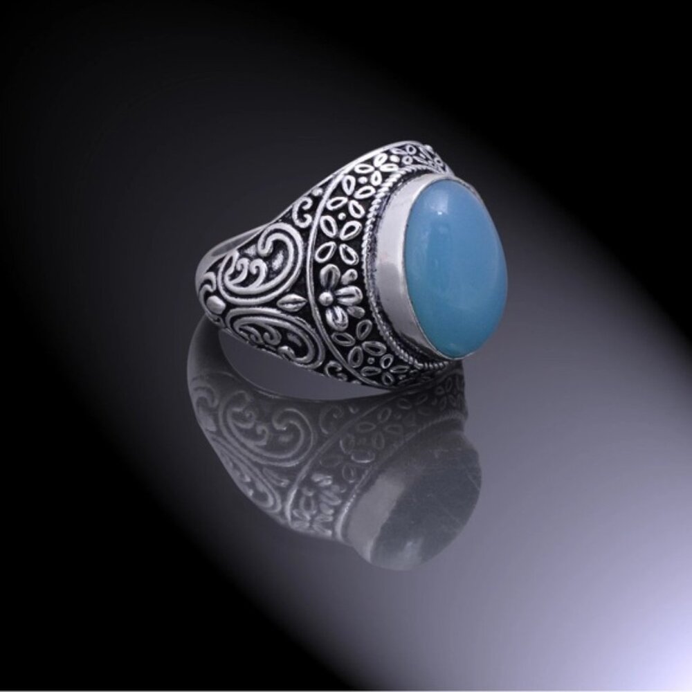 Size 6 Chalcedony Gemstone Ring 573311